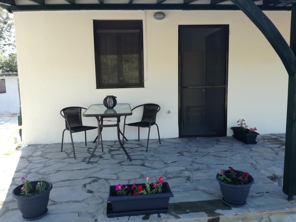 Pappou'S Studios Ormos Panagias Exterior foto
